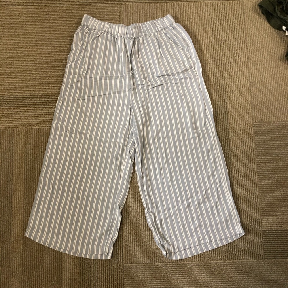 American Eagle flowy pants